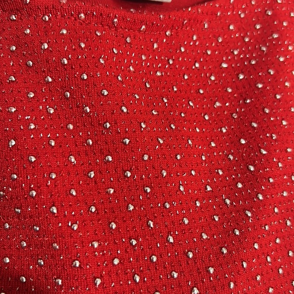 Ruby Rd Favorites, Red With Silver Metallic Dots, Cold Shoulder Top, Sz Medium - Picture 7 of 7